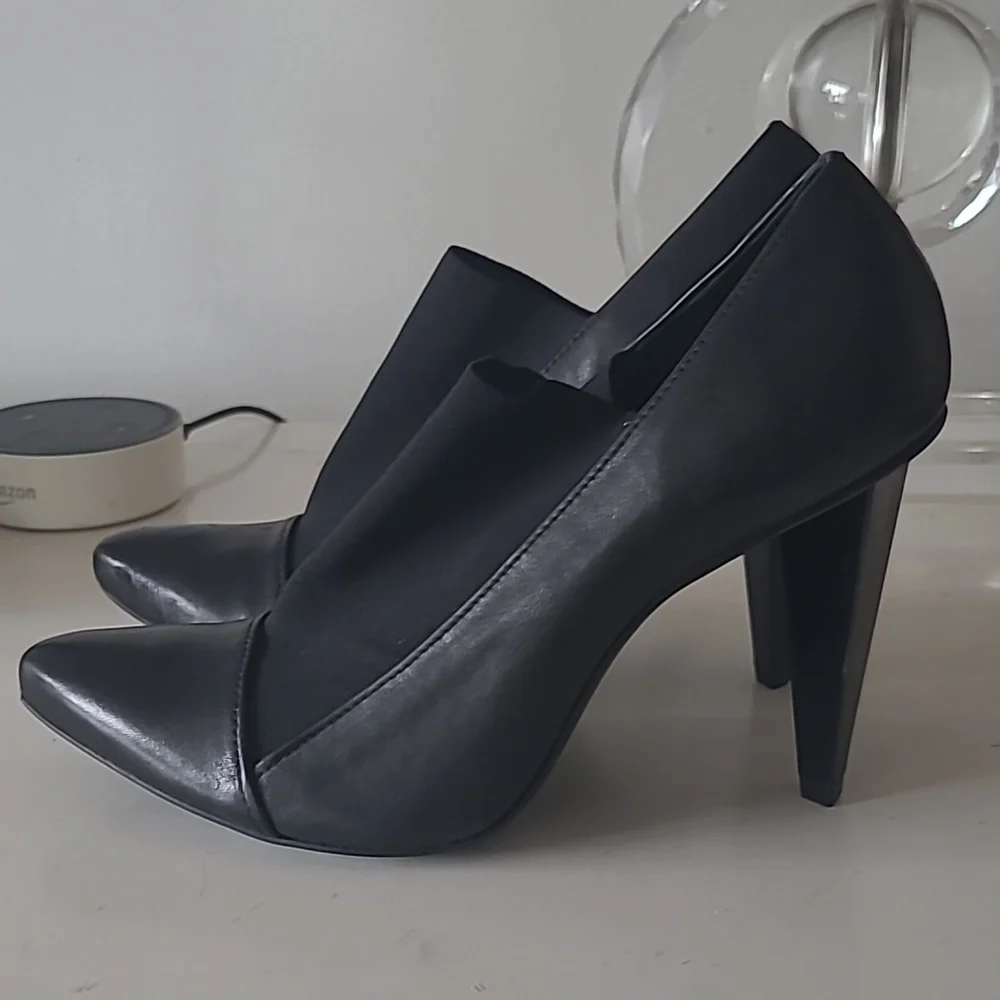 BCBGMAXAZRIA Leather Booties - Picture 1 of 6